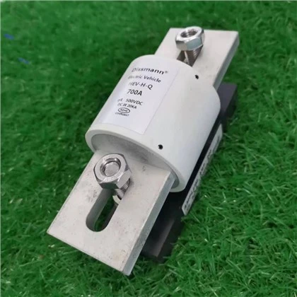 फ्यूज होल्डर के साथ DC500V 700Amp हाई वोल्टेज HEV फ्यूज